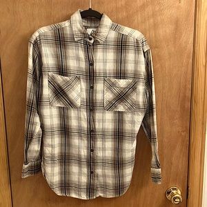 Alpine design cream, grey, and white flannel shirt size woman’s XS